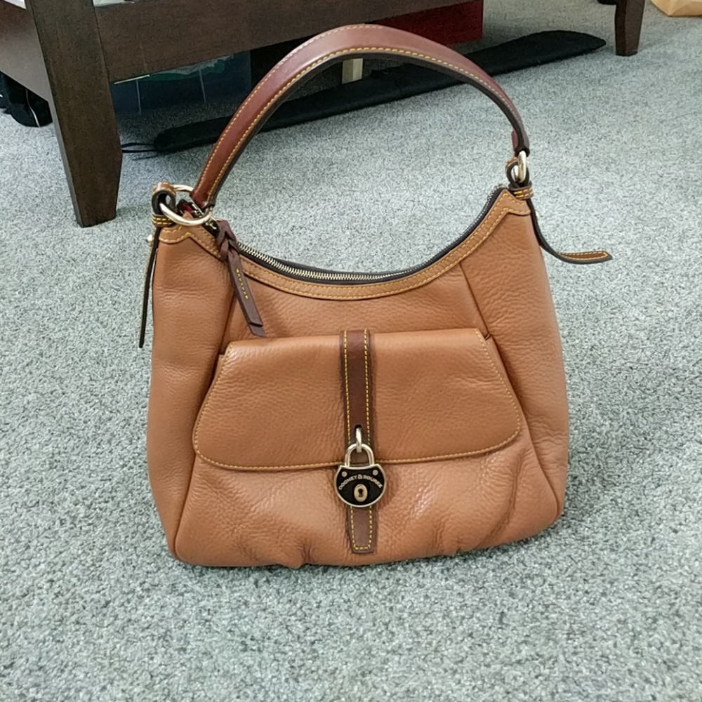 Dooney and Bourke Samba logo lock hobo bag